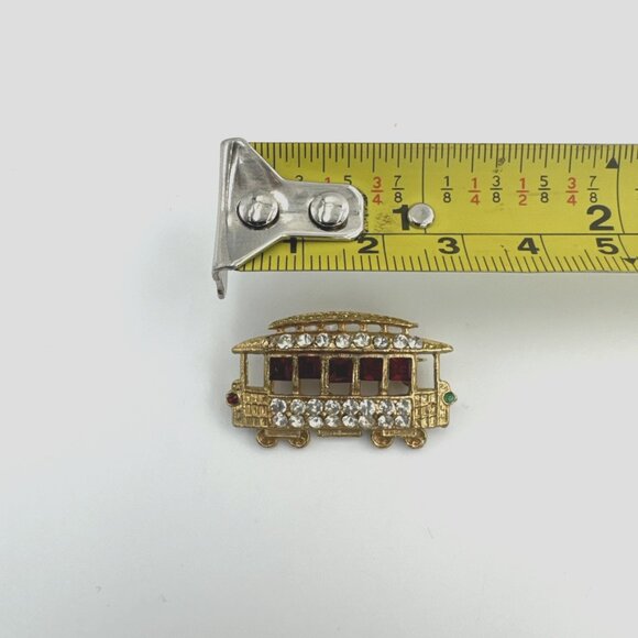 VTG San Francisco Cable Car Trolley Brooch/Pin Red Rhinestone Gold Tone Lapel - Picture 4 of 4